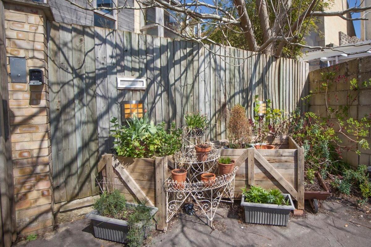 ※ Relaxing Home- Parking & Gorgeous Gardens Bath Exterior foto